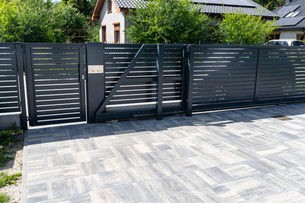 Best Driveway Paving Contractor  in Windsor, MO